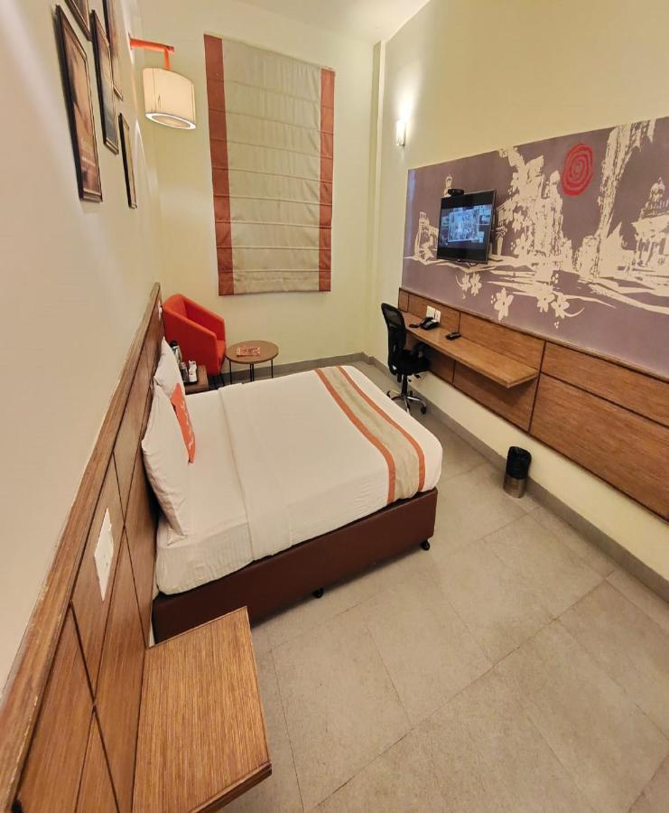 Max Hotels Jabalpur Eksteriør bilde