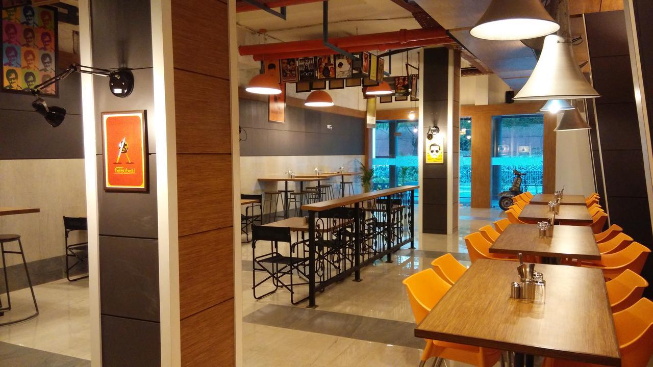 Max Hotels Jabalpur Eksteriør bilde