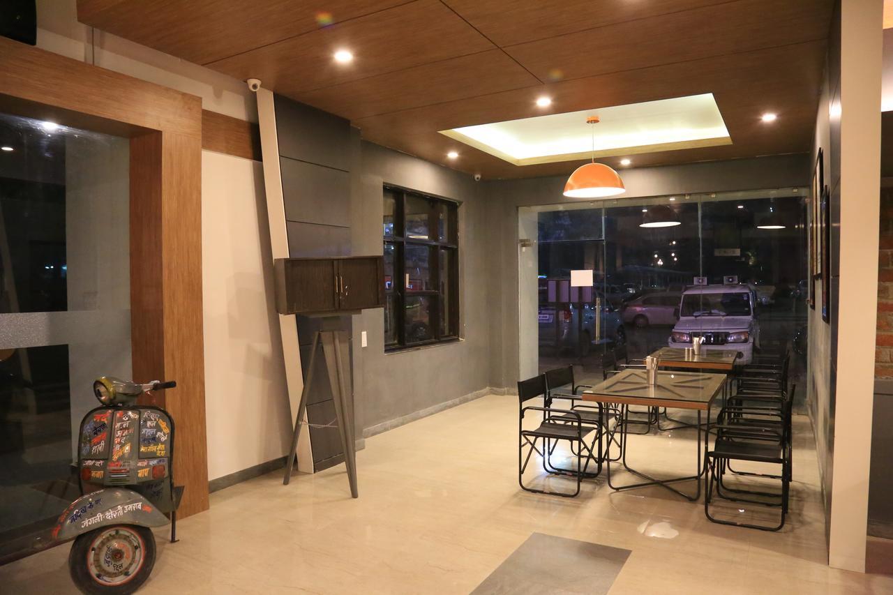 Max Hotels Jabalpur Eksteriør bilde